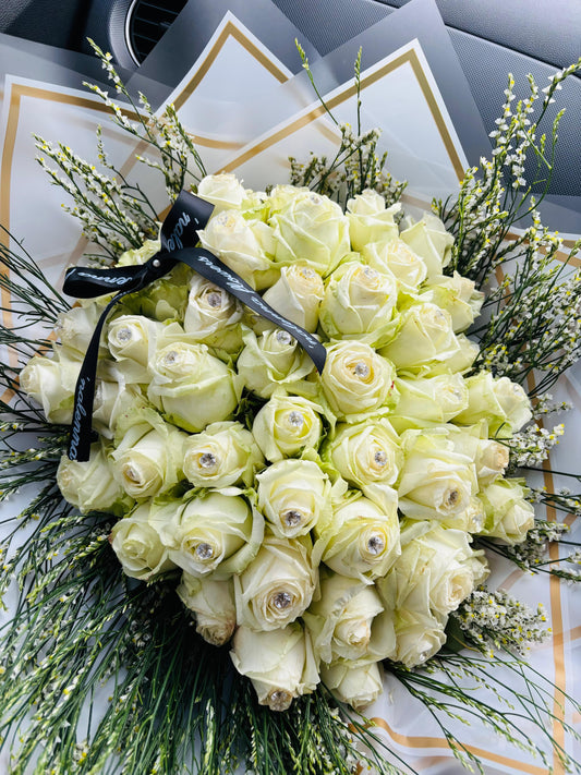 60 stems - White roses